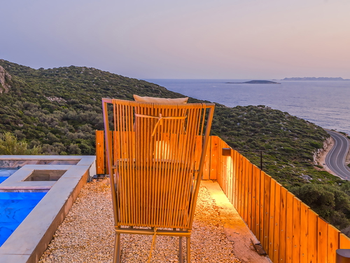  gece  -  Kasım
  | Kaş Yeniköy’de Deniz Manzaralı, Jakuzili Balayı ve Aile Villası – 4 Kişilik Tatil İçin İdeal Seçim